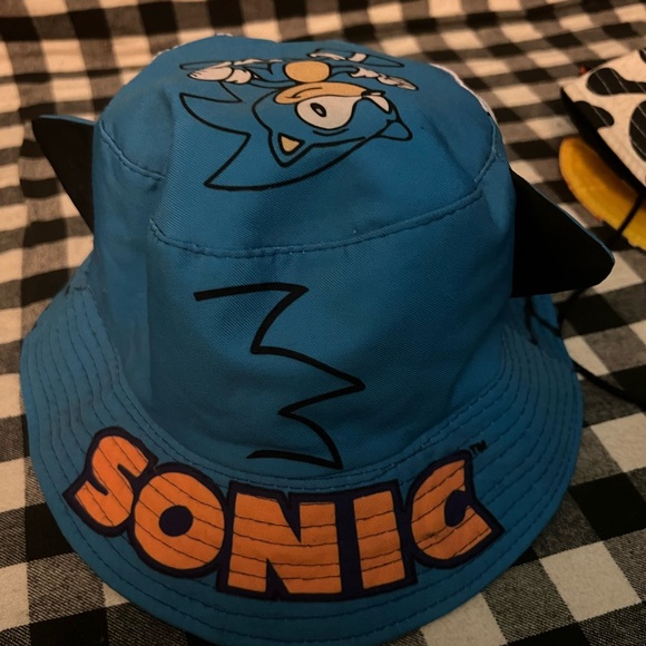 Bucket Hats - Picture 6 of 6